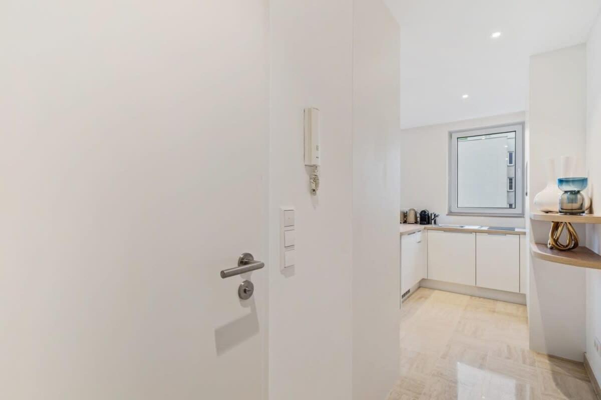 Modern Studio With King Bed, Walk To Attractions 卢森堡 外观 照片